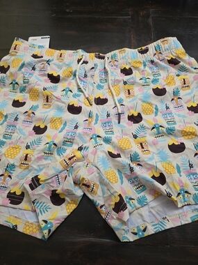Men's 38 Tiki Hour Print Swim Trunks Shorts